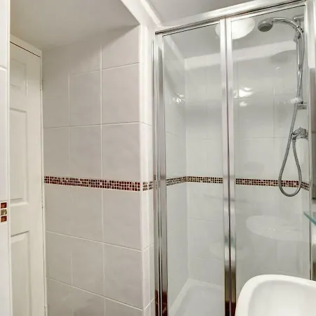 Luxe Holiday In On Windermere Near Lake Holiday home Bowness-on-Windermere